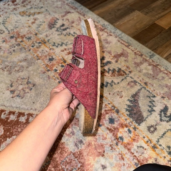 Birkenstock Arizona Happy Lamb Wool Burgundy Double Strap Sandals Size 10 Used - Picture 6 of 7